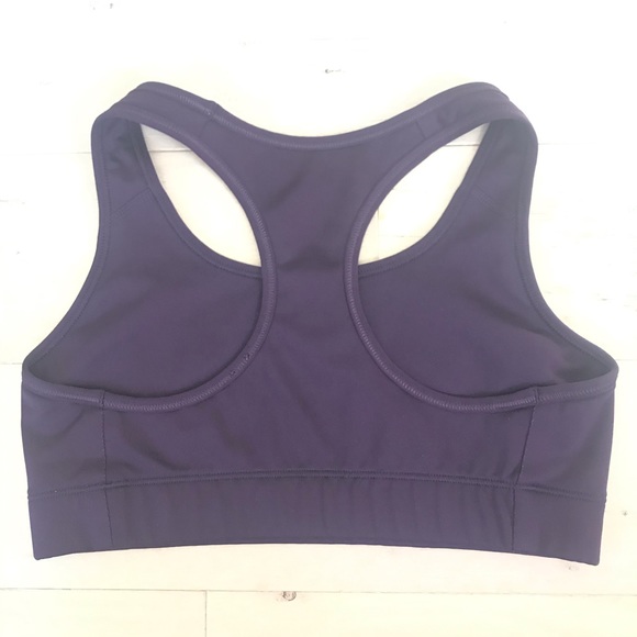 Nike dri-fit sports bras - compression size S - Picture 3 of 3